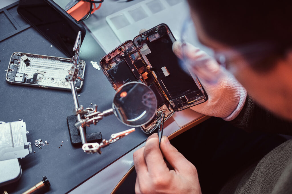 phone repair shop